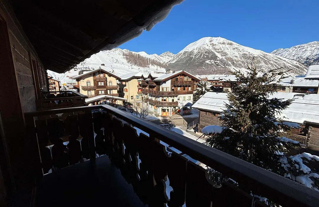 Hotel Crosal-1