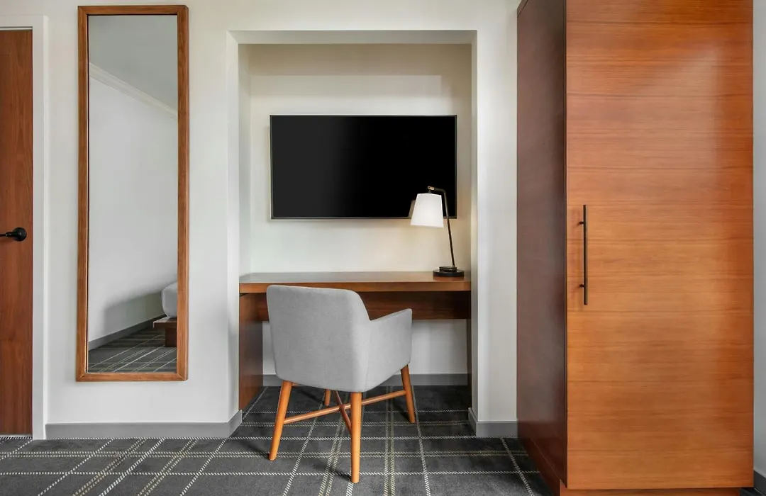 Found Hotels, Santa Monica, Series By Marriott-1