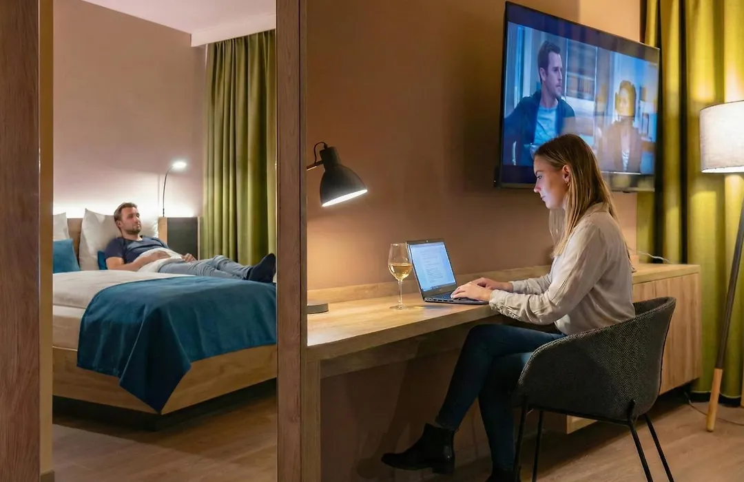 H24 Stadthotel Bernau-1