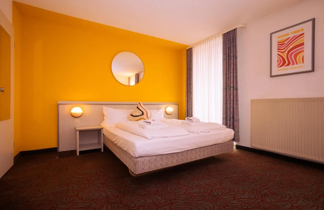 Hessenland Hotel Kassel Innenstadt by Stay Awesome-1