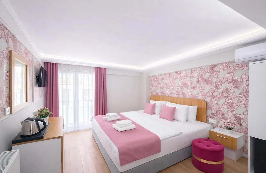 Ria Suites Boutique Hotel-1