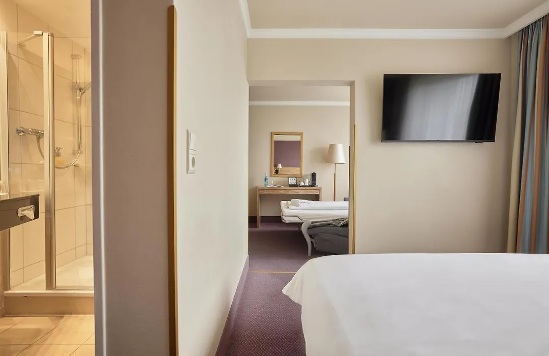 Best Western Raphael Hotel Altona-1