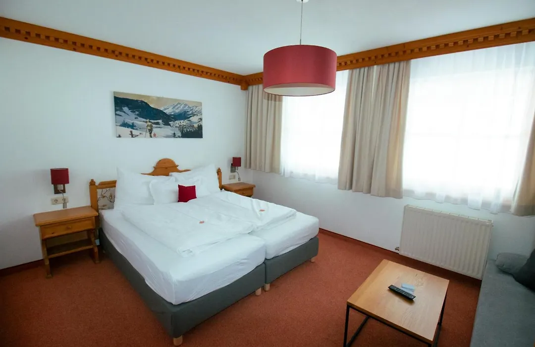 Aparthotel Alpin Life-1