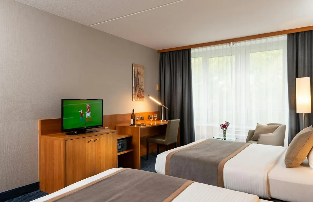 Leonardo Hotel Köln Bonn Airport-1