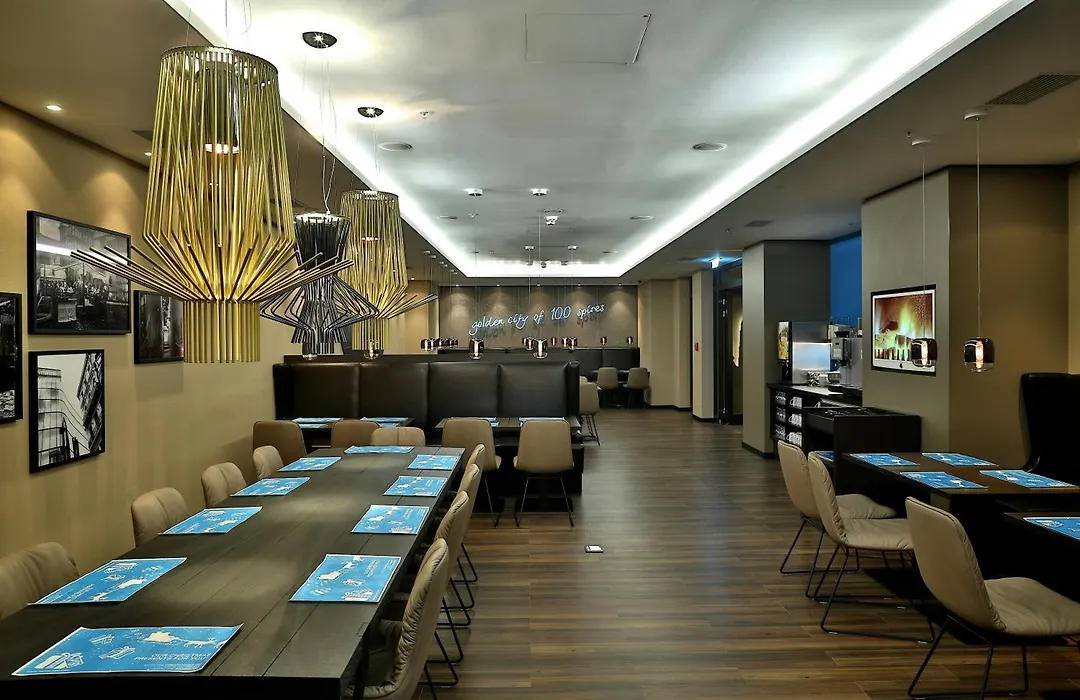 Motel One Prague-Florentinum-1