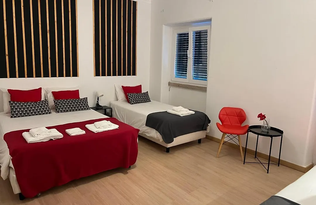 Alvalade II Airport Guest House-1