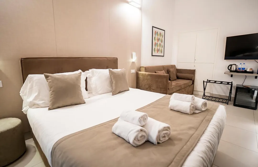 Cicerone'S Luxury Suites-1