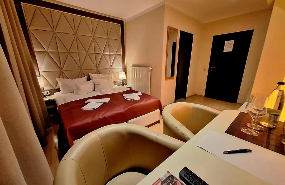 Hotel Adler Leipzig-1