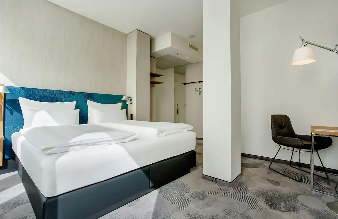 Motel One München-Campus-1