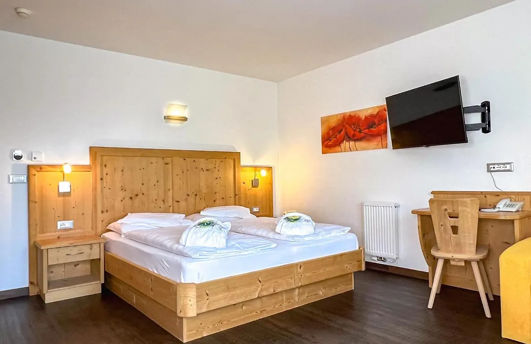 Garni Hotel Bel Vert-1