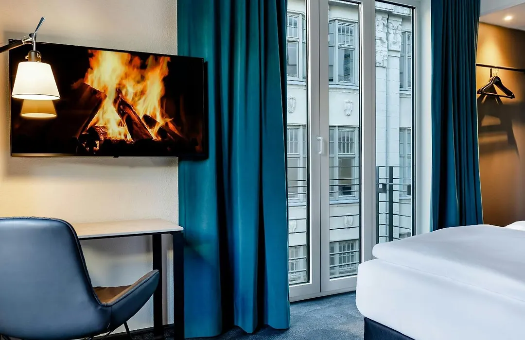 Motel One Leipzig-Nikolaikirche-1