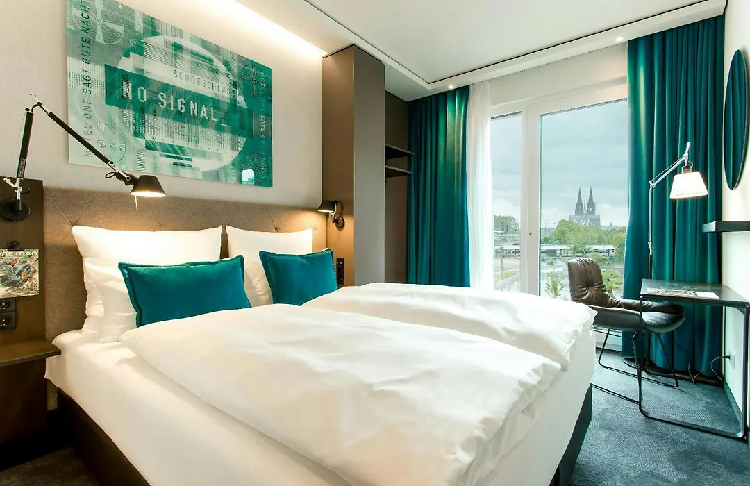 Motel One Köln-Messe-1