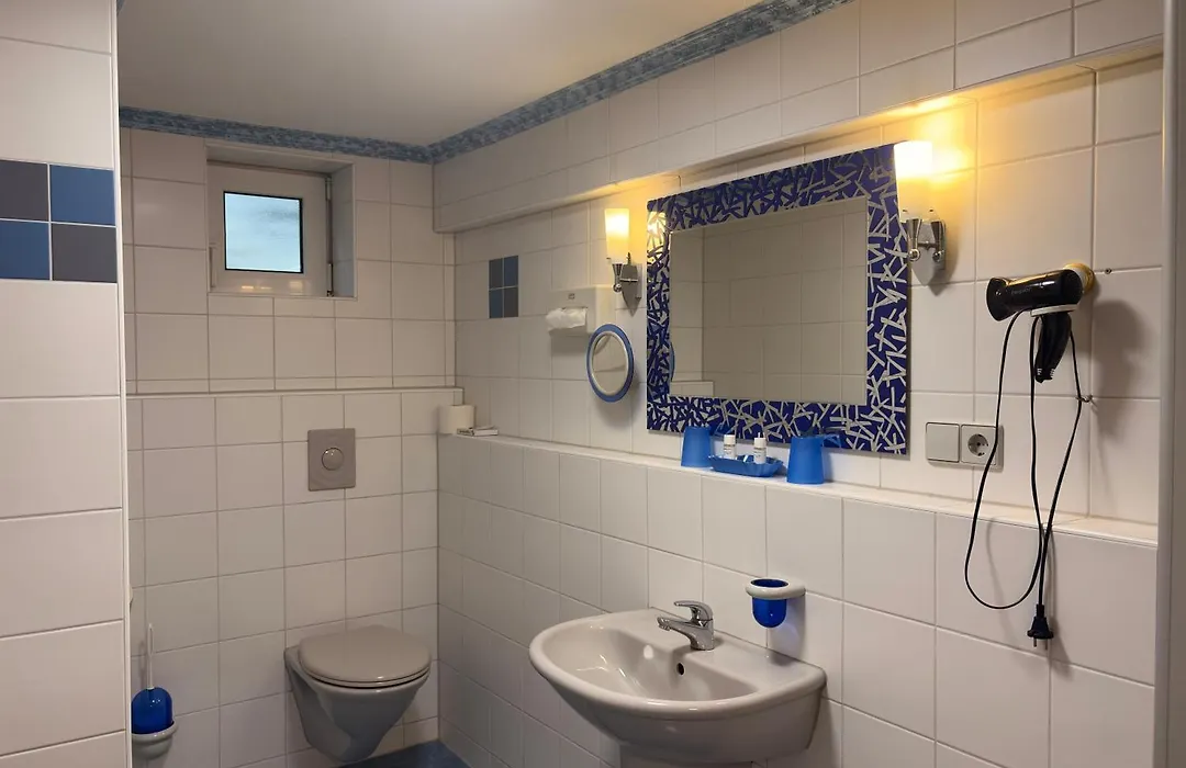 Hotel Rebstock-1