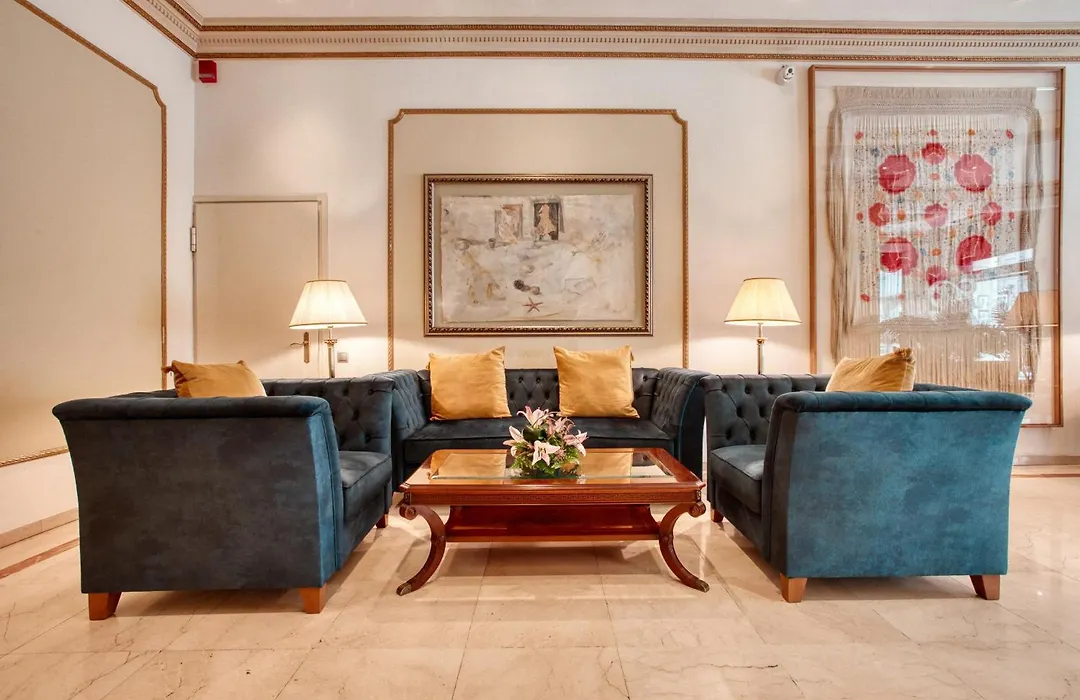 Hotel Roger De Lluria-1