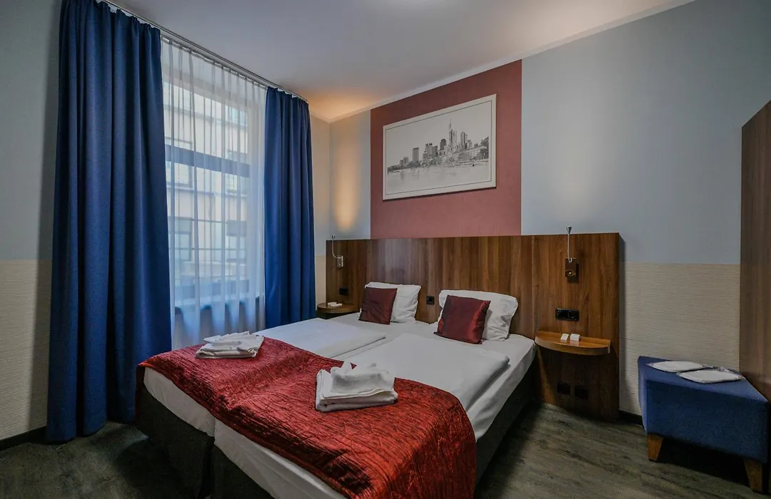 Ramada By Wyndham Frankfurt Central Station-1