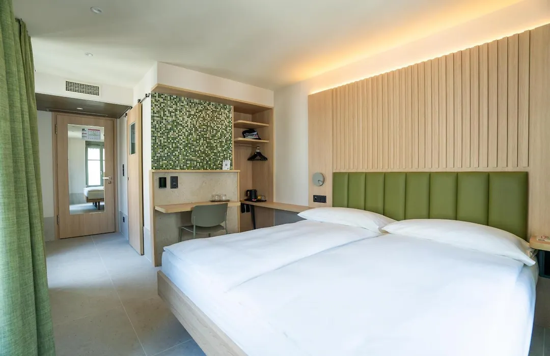 Hotel Le Square-1
