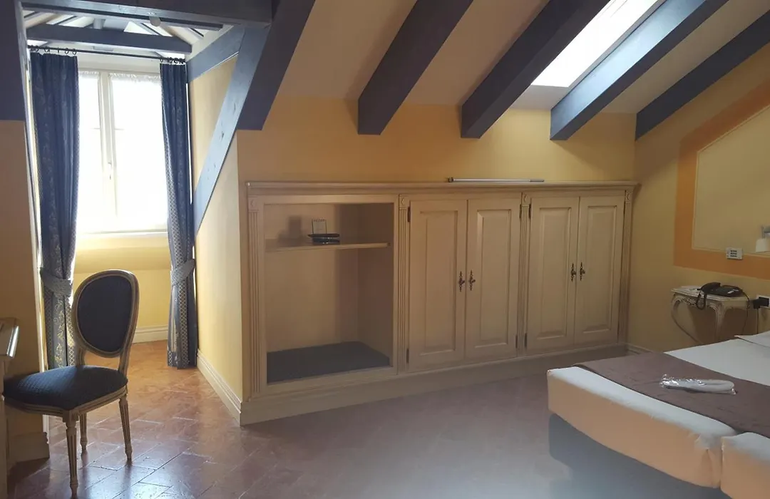 Hotel Cannobio-1
