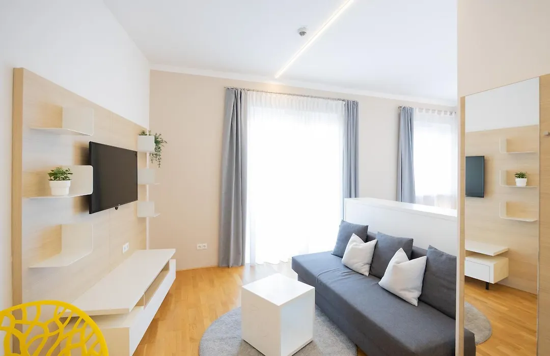 Shome Hotel Graz I Self-Check-In I Free Parking-1