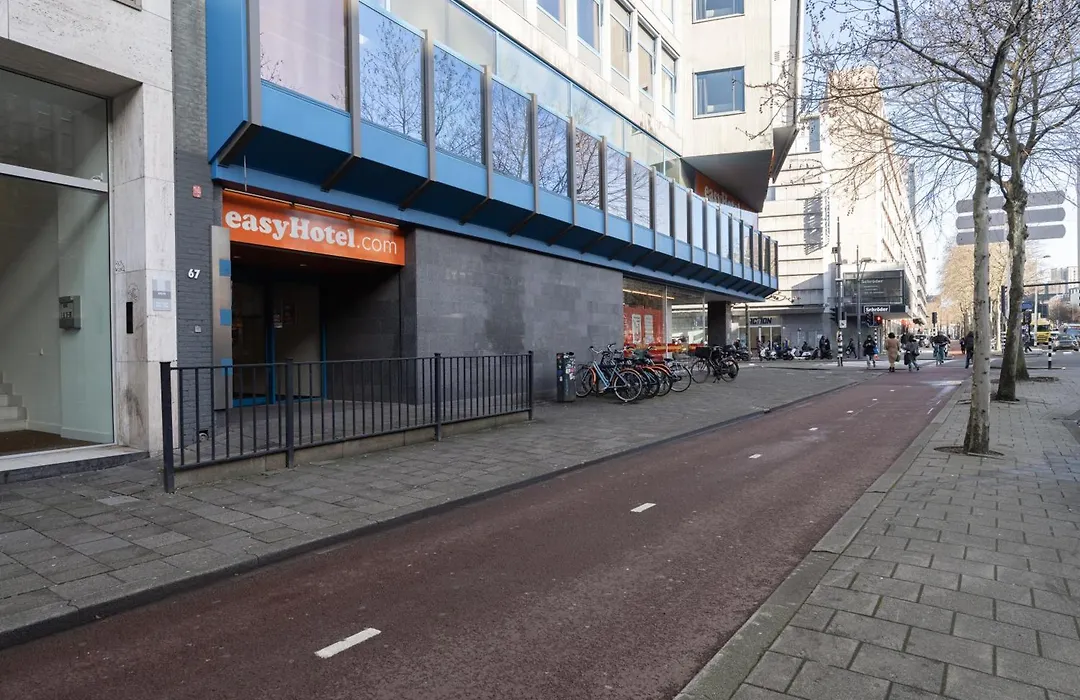 Easyhotel Rotterdam City Centre-1