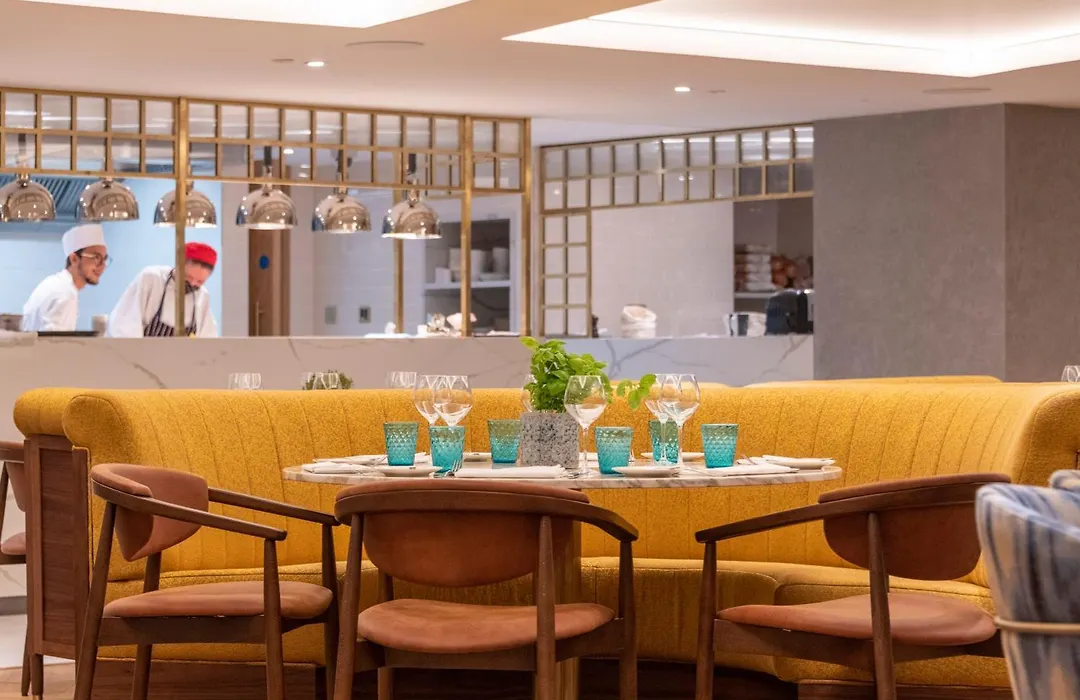 Middle Eight - Covent Garden - Preferred Hotels&Resorts-1