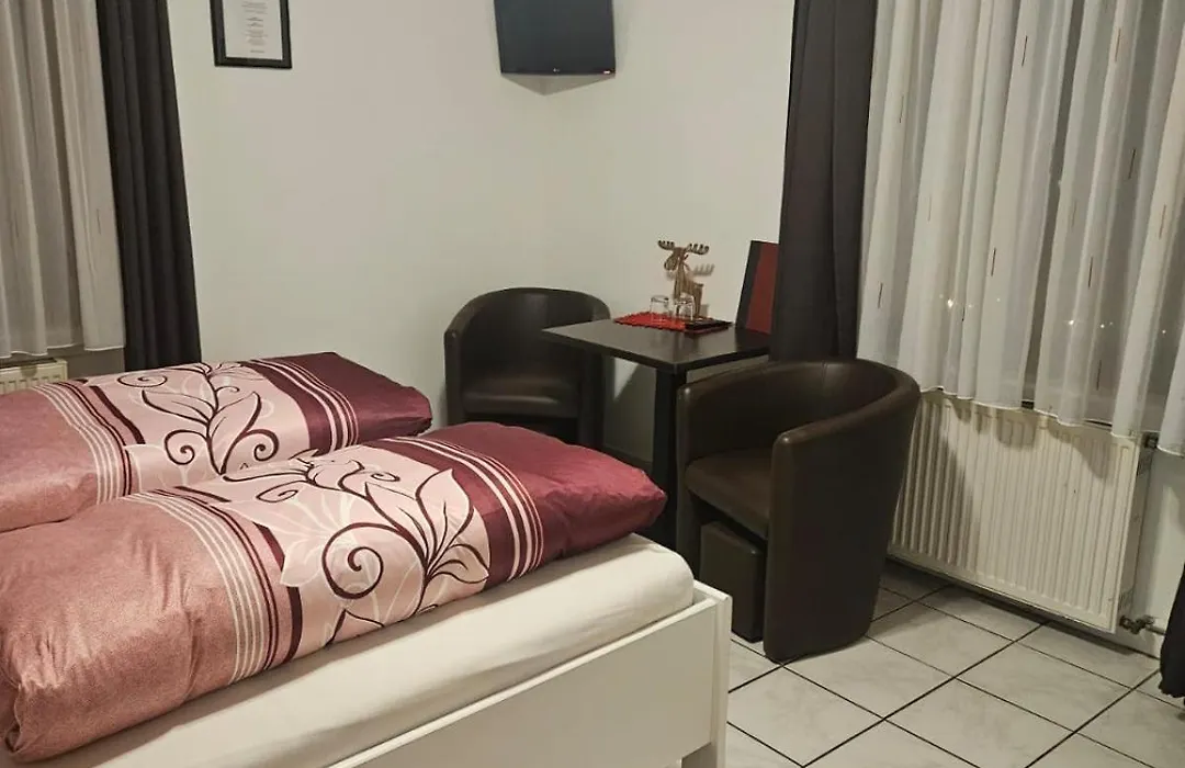 Hotel Alt Cues-1