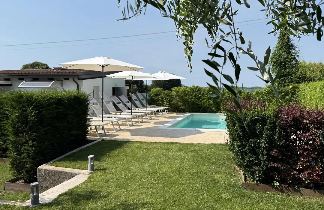 Mincio Relais Rooms & Pool-1