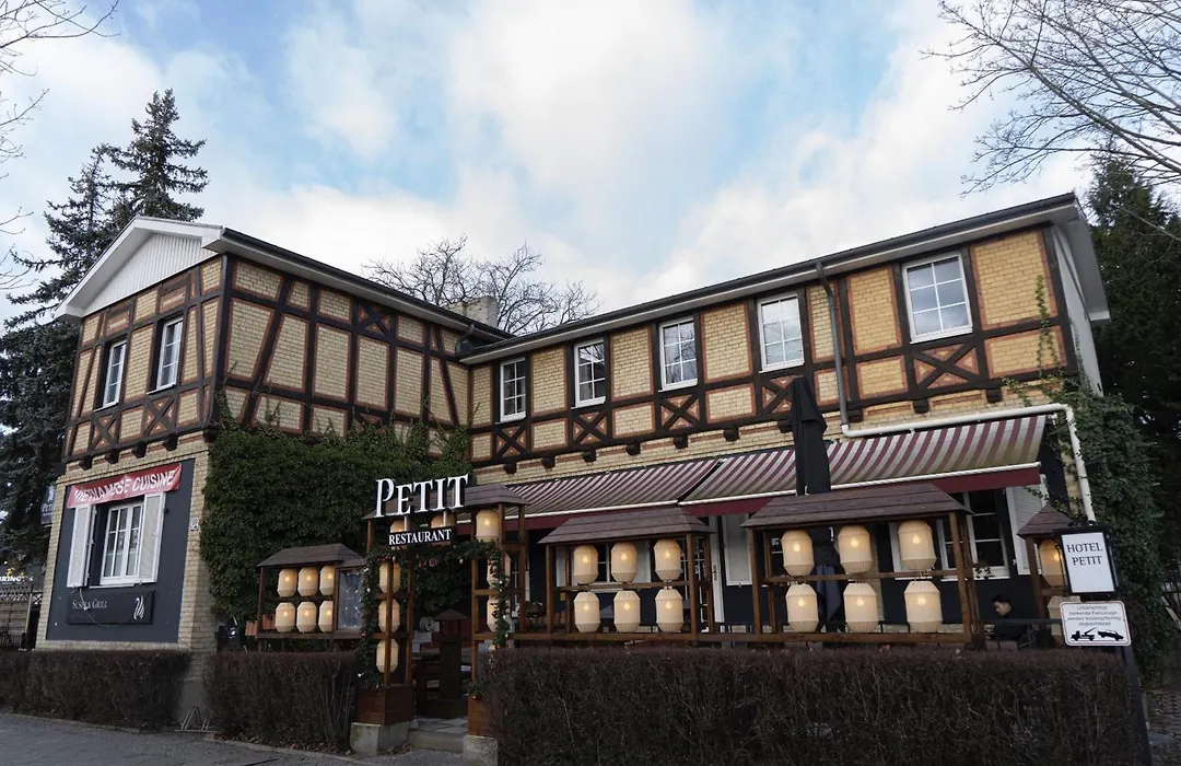 Hotel Petit am Wannsee-1