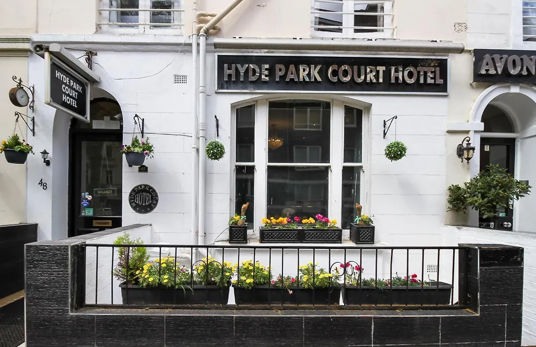 Hyde Park Court Hotel-1