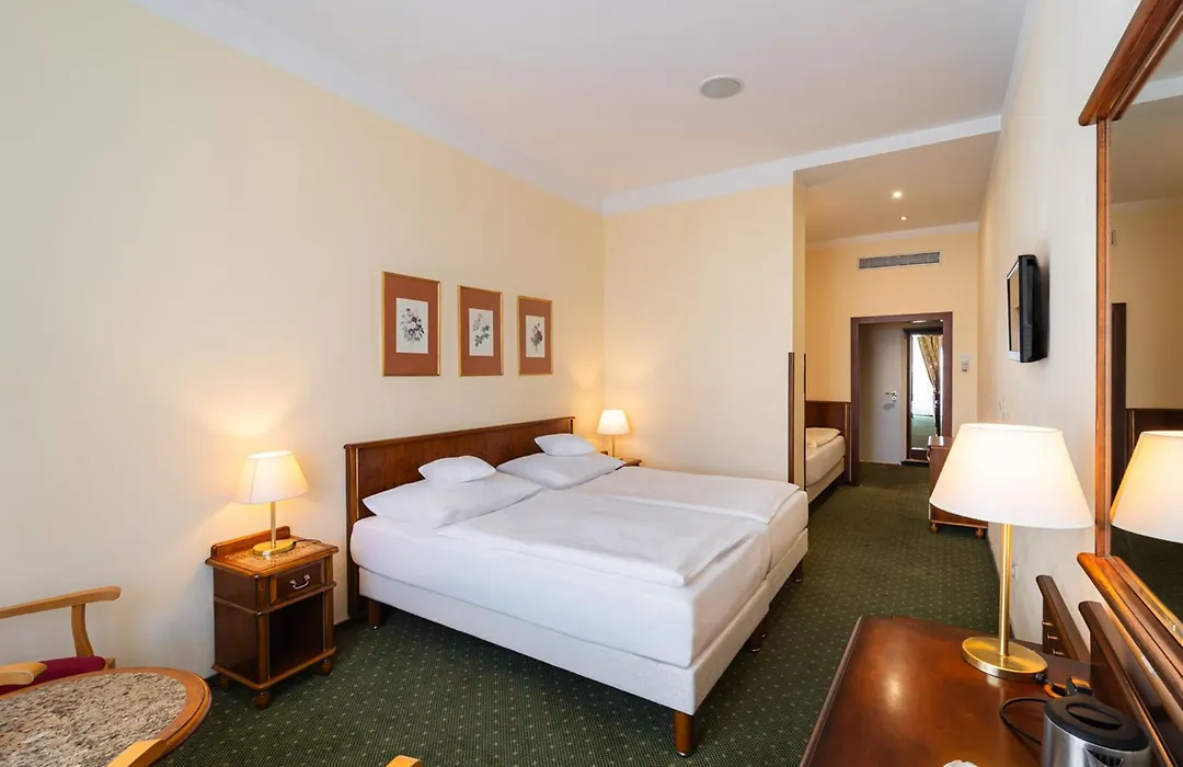 Ea Hotel Rokoko-1