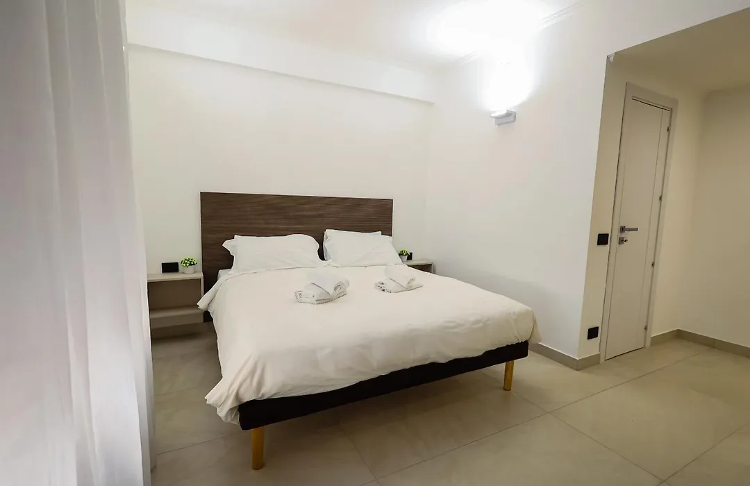 Seven Kings Relais-1
