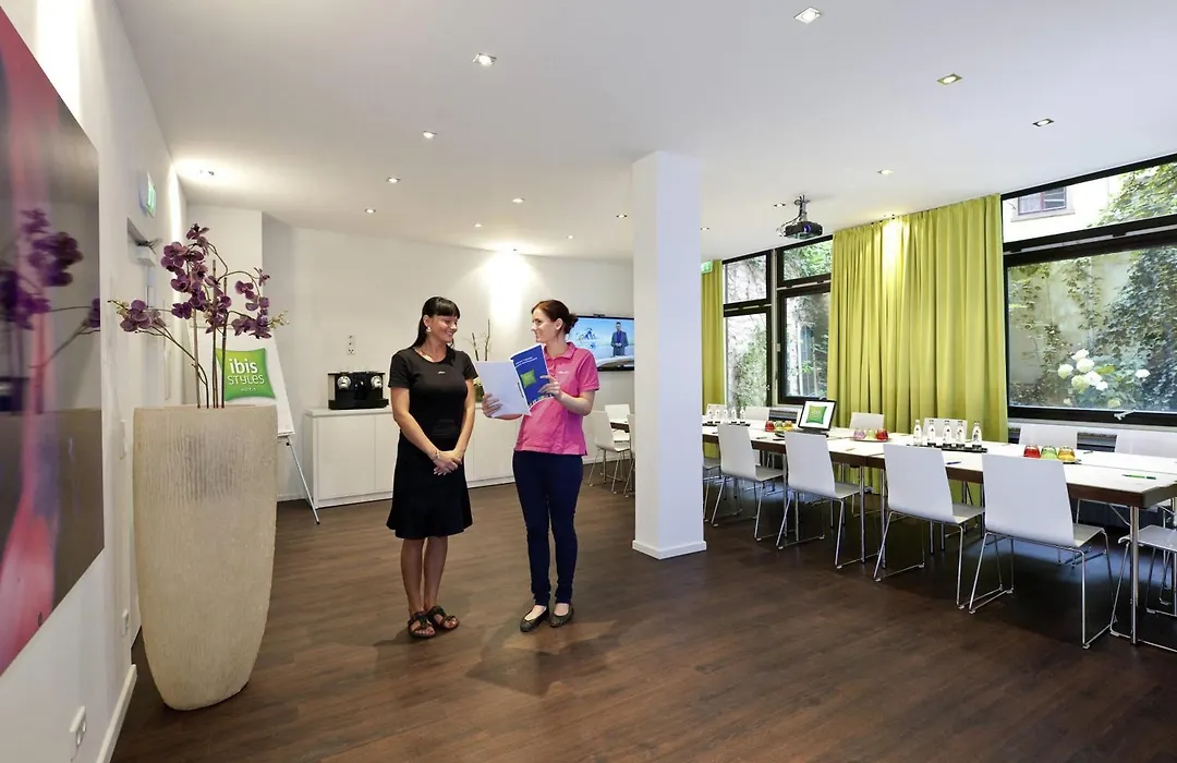 Ibis Styles Frankfurt City-1