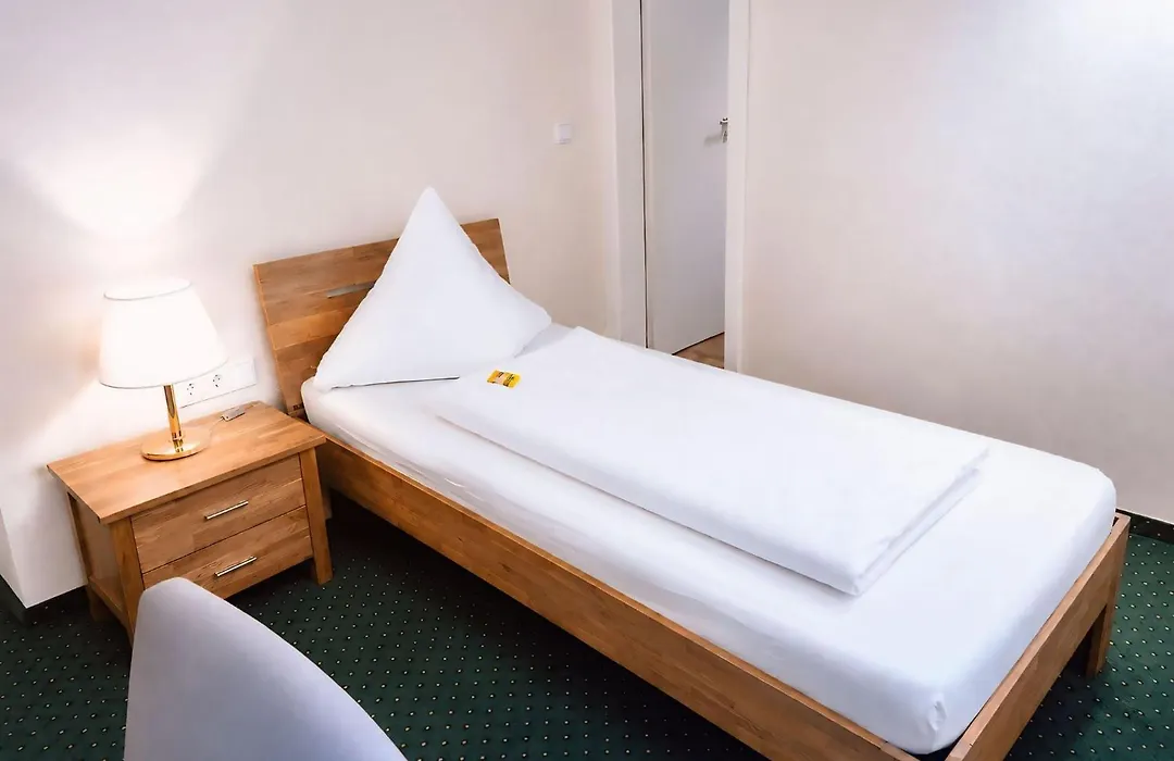 Hotel Bad Dürkheim-1
