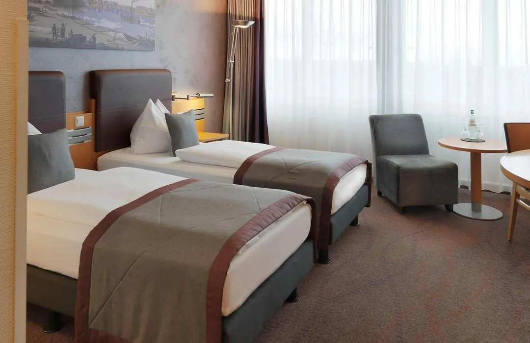 Ramada By Wyndham Dresden-1