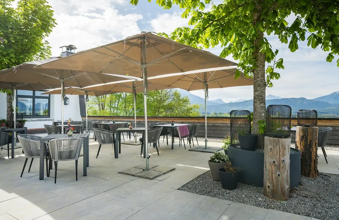 Hartungs Hoteldorf-1