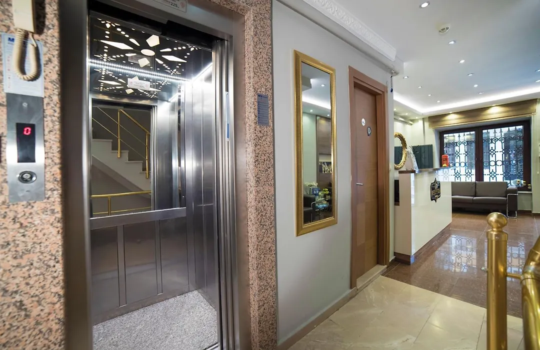 Zendy Suite Hotel-1