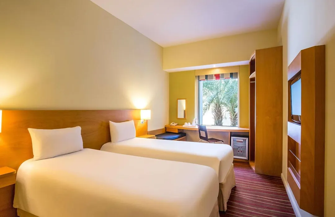 Ibis Mall Avenue Dubai-1