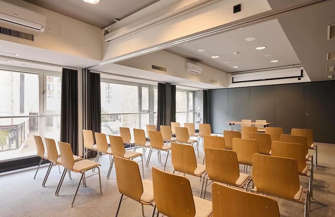 Premier Inn Saarbrücken City Centre-1