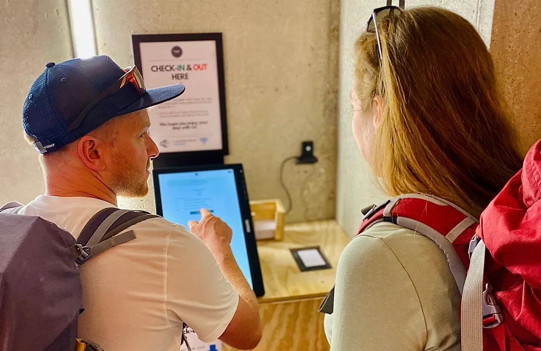Peaky Riders Self Check-In Hotel-1