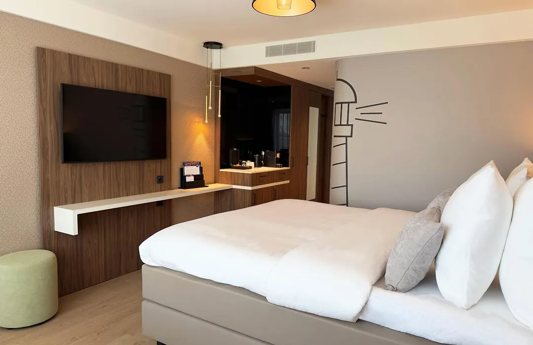 TRYP Badhotel The Hague Scheveningen BRAND NEW-1