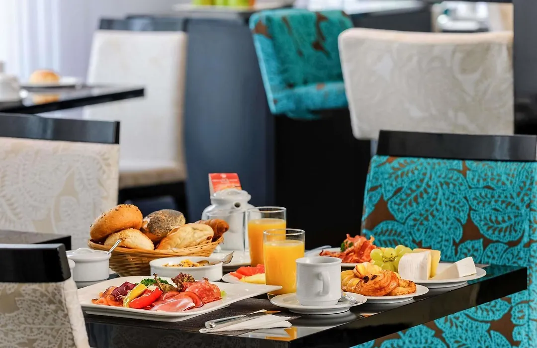Mercure Hotel Würzburg am Mainufer-1