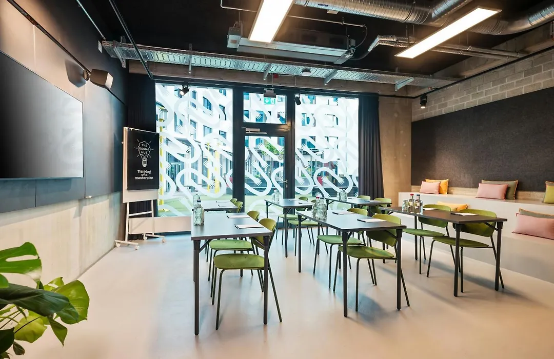 The Social Hub Berlin Alexanderplatz Extended Stay-1