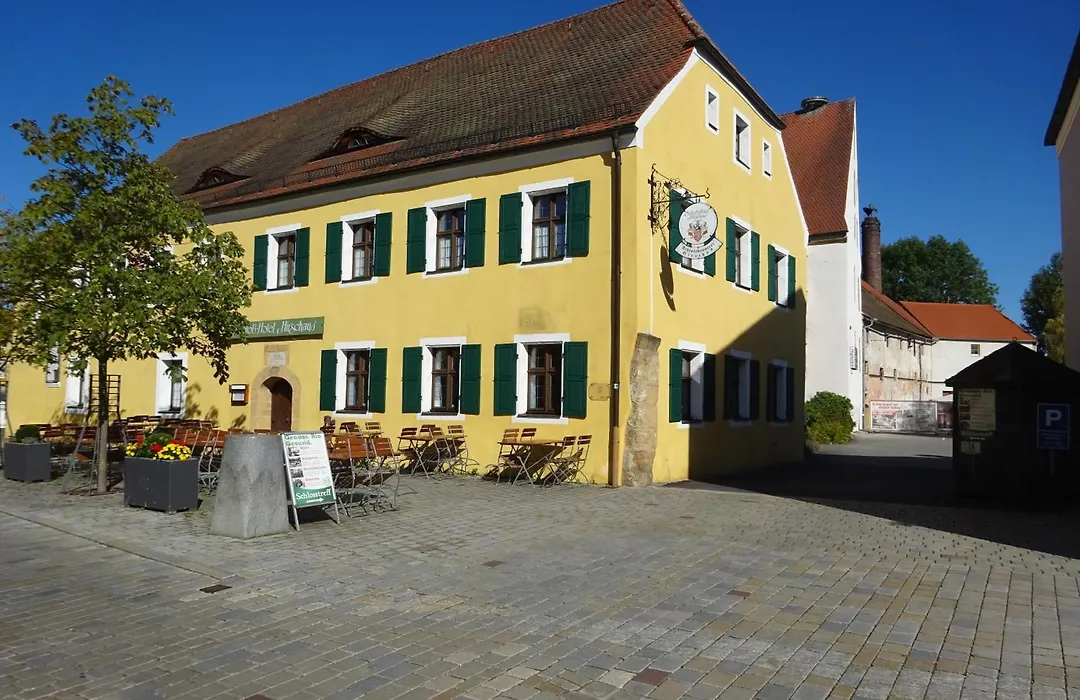Schloß-Hotel Hirschau-1