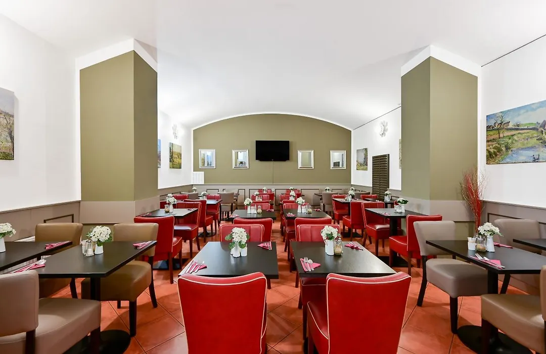 Hotel Mala Strana-1