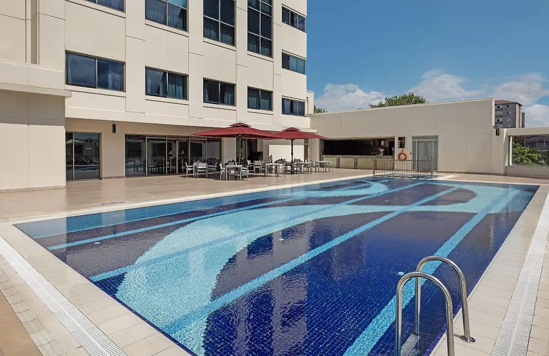 Titanic Business Kartal-1