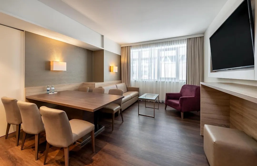 Radisson Blu Hotel & Conference Centre, Salzburg-1
