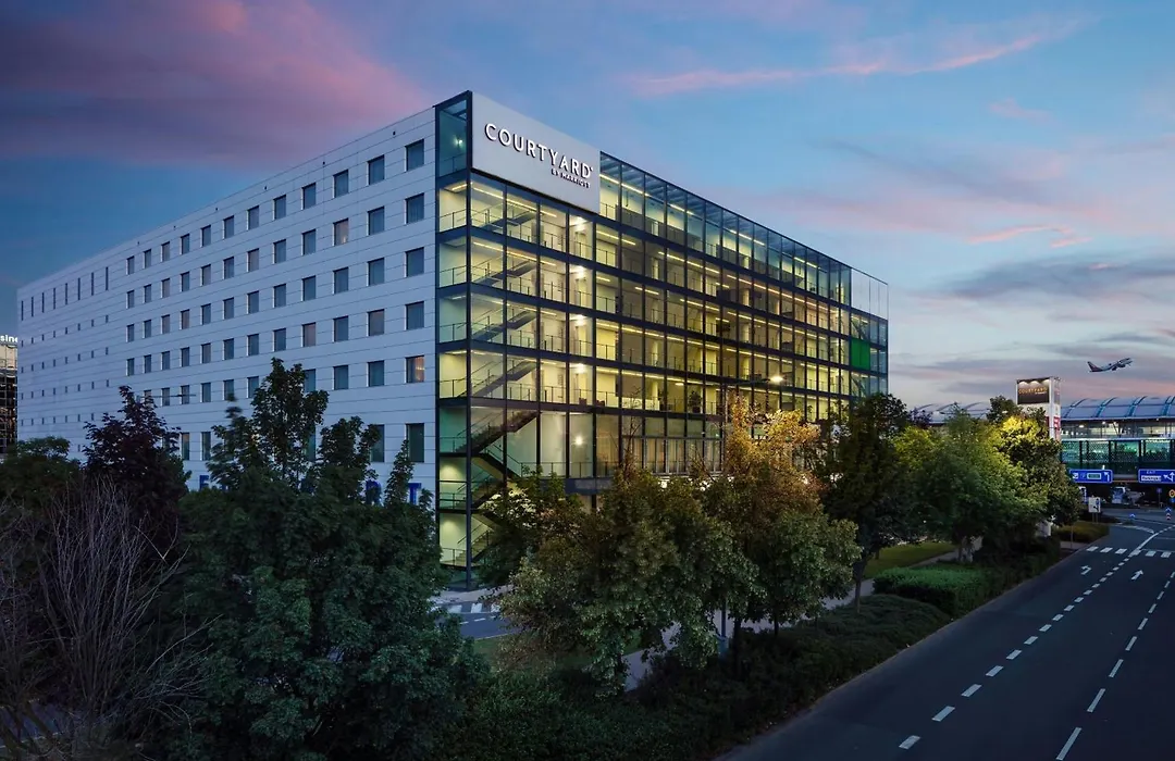 Courtyard By Marriott Prague Airport-1