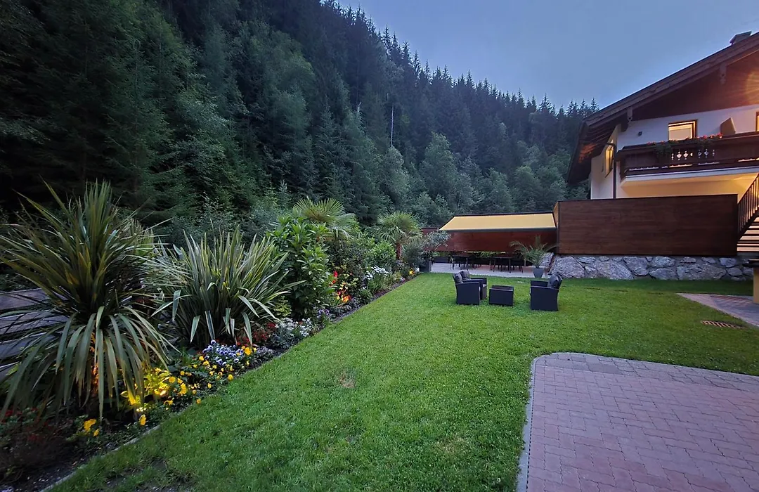 Pension Lederergütl-1
