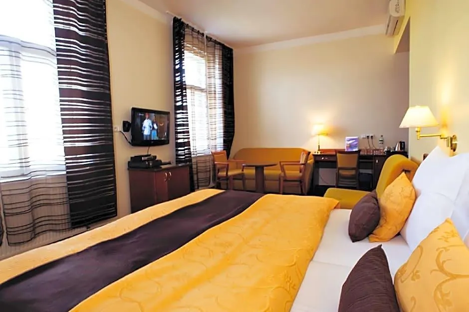 Hotel Andel-1