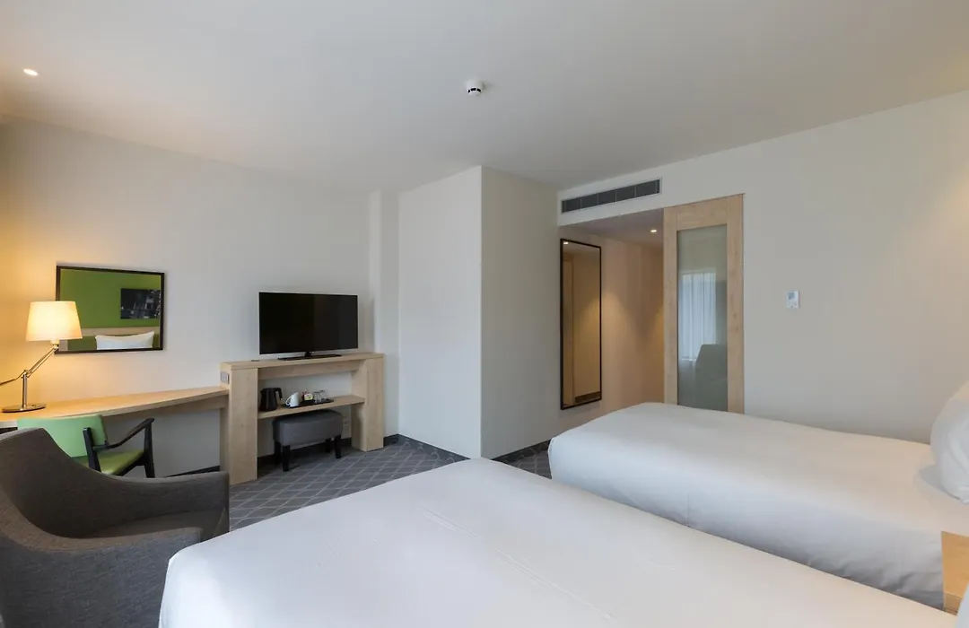Hampton By Hilton Antwerp Central Station-1