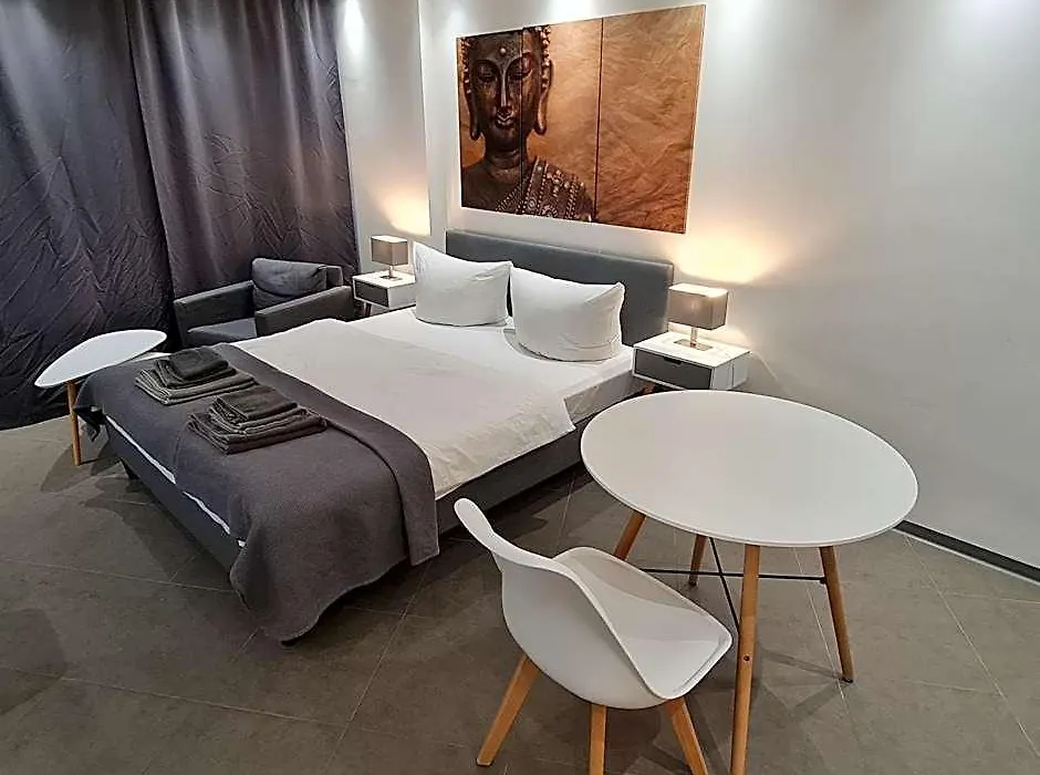 Check-Inn Hotels - Essen-1
